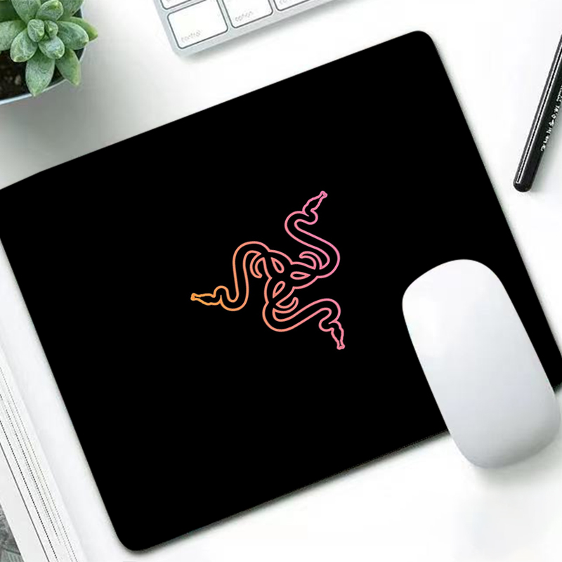 Razer Luxury Mouse Pad Anime G - Gaming Accessories Razer incelemesi ve fiyatı